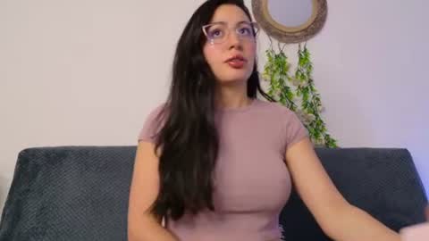 Snapshot of kendal_mosk chatting on July 24, 8:40 pm Valery online show from July 24, 8:40 pm