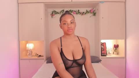 Snapshot of kendallrosse1 chatting on October 17, 12:52 pm Kendal online show from October 17, 12:52 pm