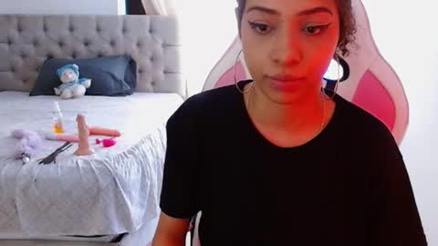 Snapshot of kendallrush2 chatting on February 17, 12:48 pm  Kendall Rush online show from February 17, 12:48 pm