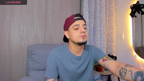 kendel_dimitri online show from October 12, 3:49 am