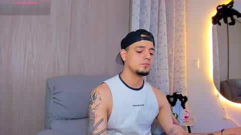 kendel_dimitri online show from October 19, 5:19 am
