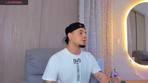 kendel_dimitri online show from November 15, 8:11 am