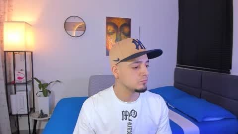 kendel_dimitri online show from June 9, 2:45 am