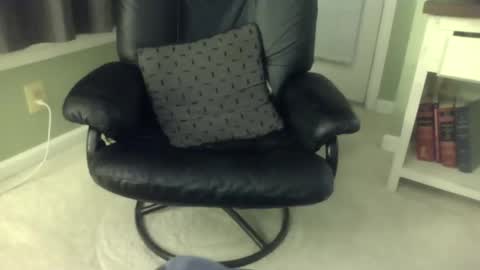 Snapshot of kendog1101 chatting on February 15, 10:58 am Steve online show from February 15, 10:58 am