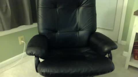 Snapshot of kendog1101 chatting on February 23, 10:56 am Steve online show from February 23, 10:56 am