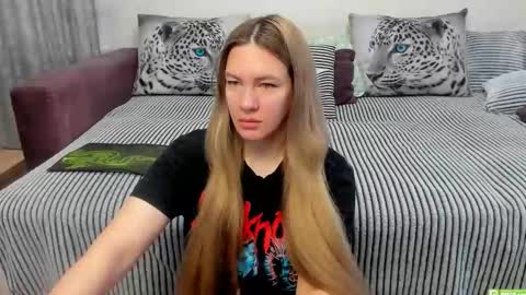 Kendra online show from October 20, 1:28 am