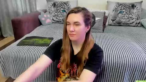 Kendra online show from April 9, 1:05 am