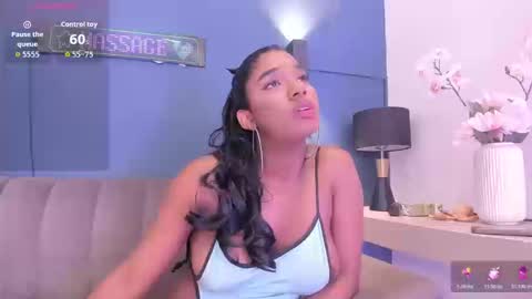 kendrachavez_ online show from March 19, 11:20 pm