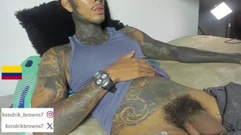 Snapshot of kendrik_brown chatting on June 6, 2:33 pm kendrick brown online show from June 6, 2:33 pm