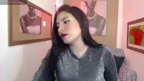 Snapshot of kendrra_luvv chatting on December 22, 1:30 pm Kendrra online show from December 22, 1:30 pm