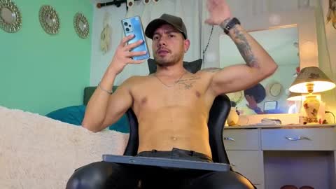 Chriss Morales online show from October 16, 2:23 am