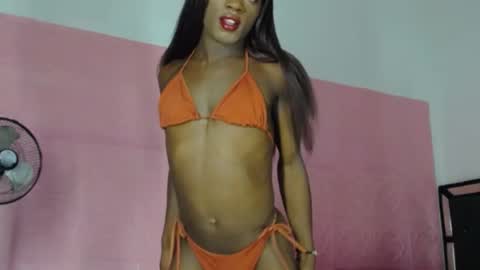 Snapshot of kenia_nihiara chatting on June 24, 7:29 am kenia_nihiara online show from June 24, 7:29 am