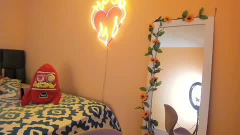 Snapshot of keniia_riizz chatting on April 30, 8:57 pm Kenia online show from April 30, 8:57 pm