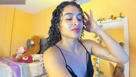 Snapshot of keniia_riizz chatting on May 30, 6:38 pm Kenia online show from May 30, 6:38 pm