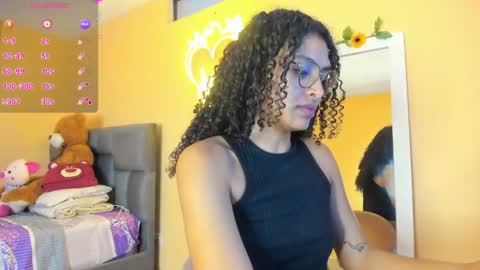 Snapshot of keniia_riizz chatting on June 9, 6:19 pm Kenia online show from June 9, 6:19 pm