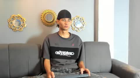 KENIX online show from October 14, 7:58 pm