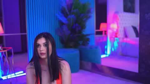 Kendra online show from January 18, 3:05 pm