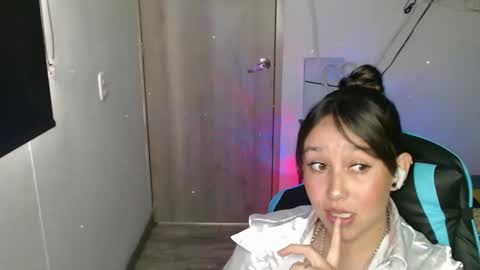 kenshi2302 online show from February 9, 9:19 pm