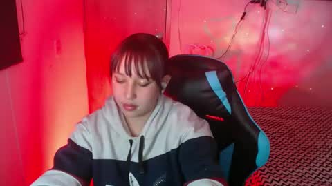 kenshi2302 online show from April 14, 4:29 am