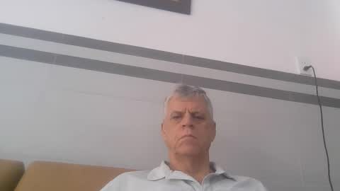 kent_ham online show from January 8, 3:42 am