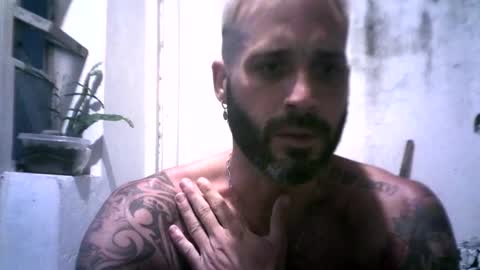 Snapshot of keny06 chatting on December 8, 12:51 am keny06 online show from December 8, 12:51 am