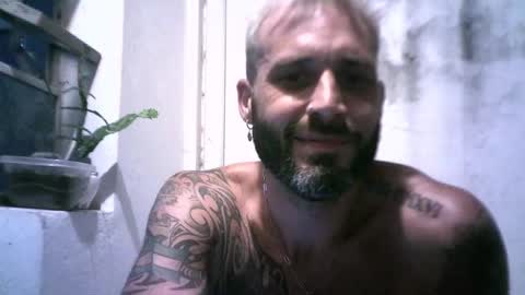 Snapshot of keny06 chatting on December 11, 2:41 am keny06 online show from December 11, 2:41 am