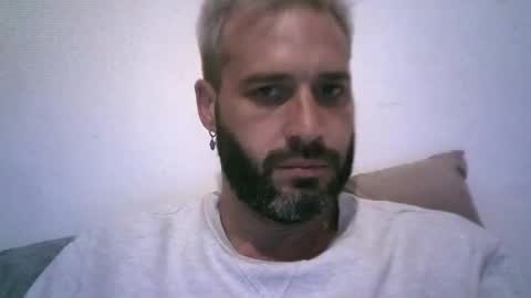 Snapshot of keny06 chatting on December 22, 9:33 am keny06 online show from December 22, 9:33 am