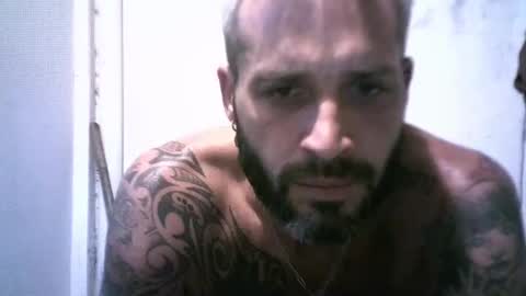 Snapshot of keny06 chatting on December 23, 1:40 am keny06 online show from December 23, 1:40 am