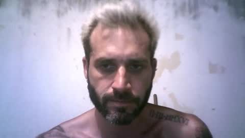 Snapshot of keny06 chatting on January 16, 8:00 am keny06 online show from January 16, 8:00 am