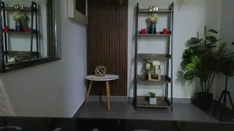 Snapshot of kenya_buhle chatting on April 25, 11:24 am Kenya Buhle online show from April 25, 11:24 am