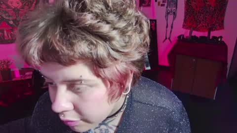 Kenzie online show from April 15, 1:12 am