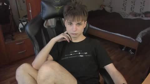 Snapshot of keorinav chatting on March 18, 3:37 pm Looking for a moderator I PVT IS OPEN online show from March 18, 3:37 pm