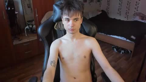 Snapshot of keorinav chatting on April 2, 2:15 pm Looking for a moderator I PVT IS OPEN online show from April 2, 2:15 pm