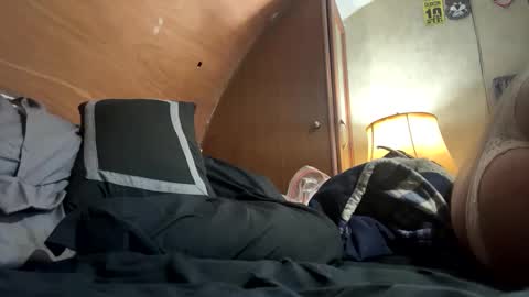 Snapshot of kepkon00 chatting on January 22, 1:42 am kepkon00 online show from January 22, 1:42 am