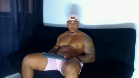 Snapshot of kerlinn2711 chatting on July 15, 10:04 pm dany wolf002 online show from July 15, 10:04 pm
