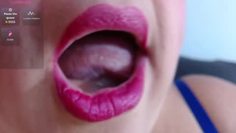 Snapshot of kerly_doll chatting on April 27, 5:00 pm K E R L Y online show from April 27, 5:00 pm