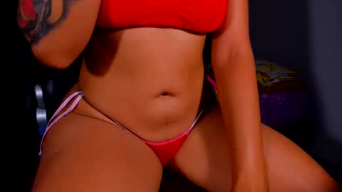 Snapshot of kerlysmith24 chatting on February 14, 7:12 pm Kerlysmith24 online show from February 14, 7:12 pm