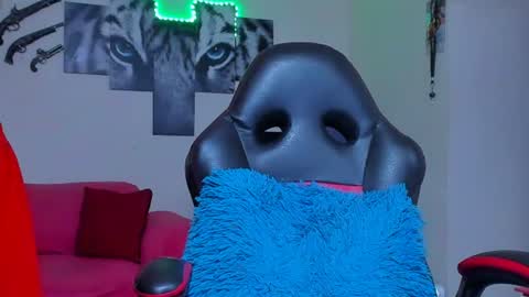 Kerlysmith24 online show from June 30, 1:45 pm
