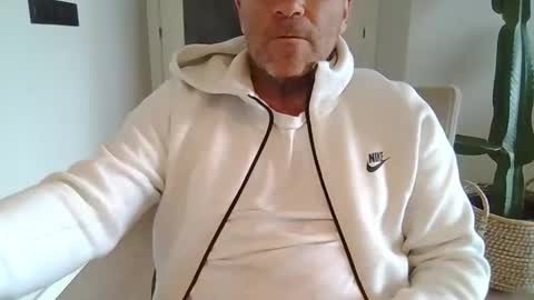 Anton online show from May 3, 10:21 am