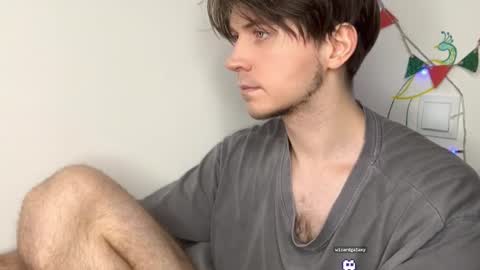 Kero online show from March 3, 8:15 pm