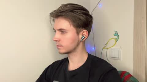 Kero online show from April 2, 7:55 pm