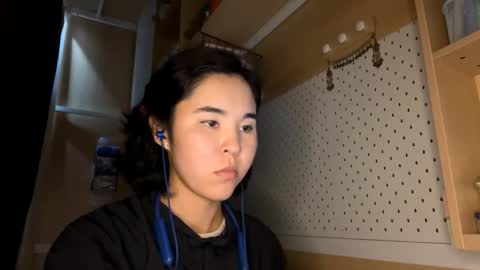 Jenny  online show from April 14, 9:59 am