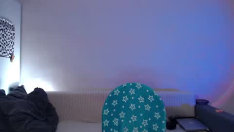 Snapshot of kesha_muah chatting on July 4, 3:07 pm kesha online show from July 4, 3:07 pm