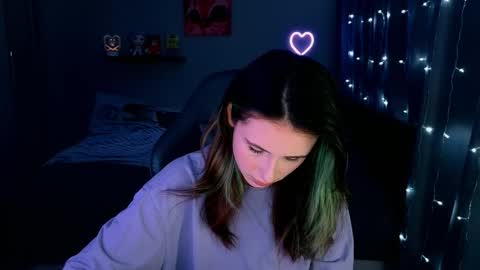 Snapshot of keti_moon chatting on January 17, 6:22 pm Keti 3 online show from January 17, 6:22 pm