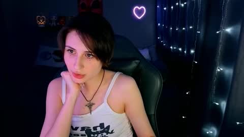 Snapshot of keti_moon chatting on February 23, 5:43 pm Keti 3 online show from February 23, 5:43 pm