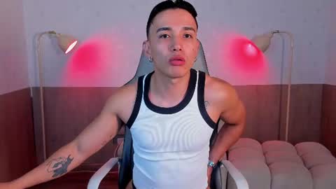 Snapshot of kev_cass chatting on July 27, 12:34 pm Kevin online show from July 27, 12:34 pm