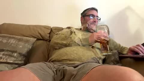 Snapshot of kevfromchat chatting on January 1, 2:30 am kevfromchat online show from January 1, 2:30 am