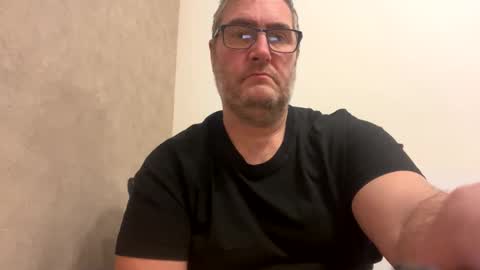 Snapshot of kevfromchat chatting on January 3, 4:33 am kevfromchat online show from January 3, 4:33 am