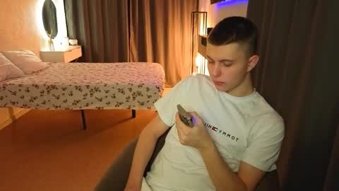 Snapshot of keviinx444 chatting on February 20, 5:24 pm Keva online show from February 20, 5:24 pm