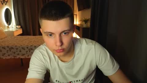 Snapshot of keviinx444 chatting on February 22, 7:12 pm Keva online show from February 22, 7:12 pm